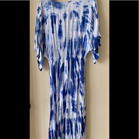 Lulus’s Medium Wrap Tie Dye Maxi Dress. - Picture 6 of 9